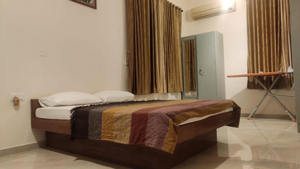 Aikya Kadri #Your Home Away From Home# Non Smoke# Vegetarians Preferred# Strictly For Families มังคาลอร์ ภายนอก รูปภาพ