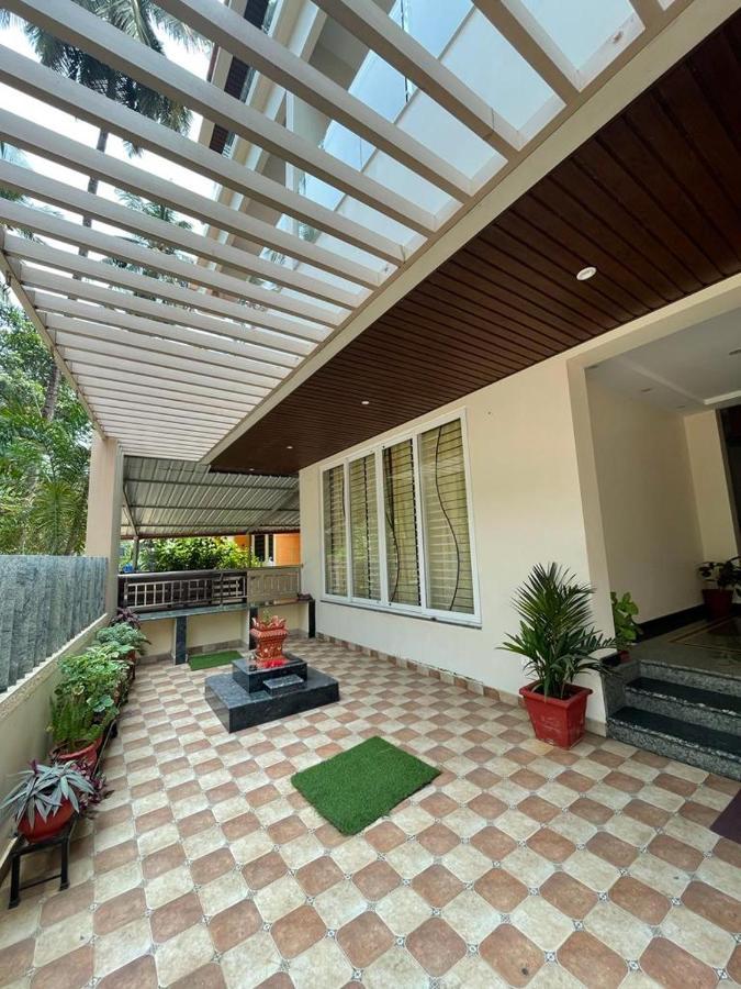 Aikya Kadri #Your Home Away From Home# Non Smoke# Vegetarians Preferred# Strictly For Families มังคาลอร์ ภายนอก รูปภาพ