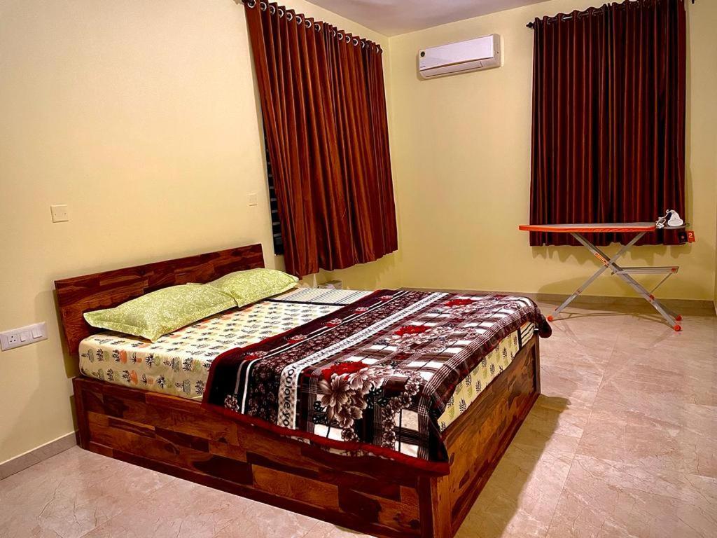 Aikya Kadri #Your Home Away From Home# Non Smoke# Vegetarians Preferred# Strictly For Families มังคาลอร์ ภายนอก รูปภาพ