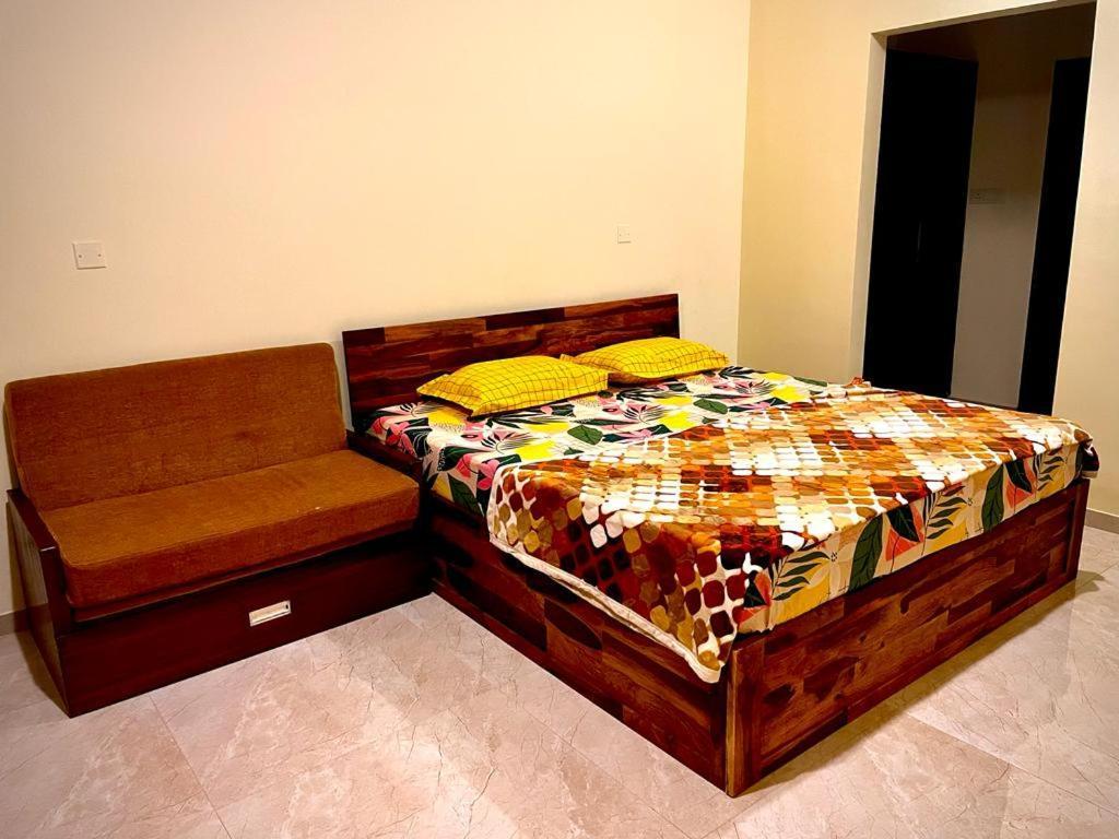 Aikya Kadri #Your Home Away From Home# Non Smoke# Vegetarians Preferred# Strictly For Families มังคาลอร์ ภายนอก รูปภาพ