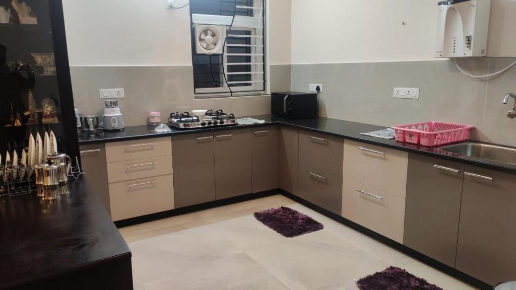 Aikya Kadri #Your Home Away From Home# Non Smoke# Vegetarians Preferred# Strictly For Families มังคาลอร์ ภายนอก รูปภาพ
