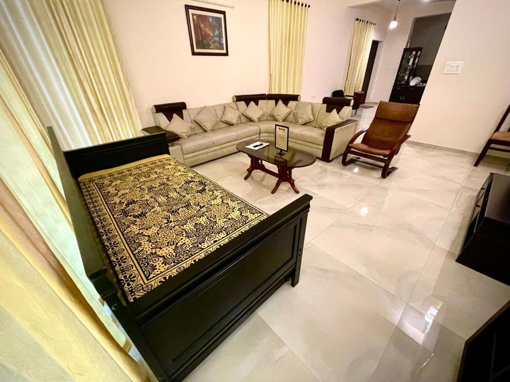 Aikya Kadri #Your Home Away From Home# Non Smoke# Vegetarians Preferred# Strictly For Families มังคาลอร์ ภายนอก รูปภาพ