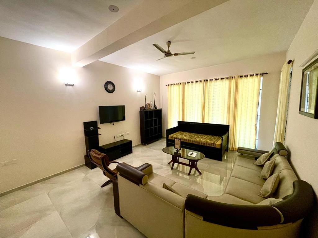Aikya Kadri #Your Home Away From Home# Non Smoke# Vegetarians Preferred# Strictly For Families มังคาลอร์ ภายนอก รูปภาพ